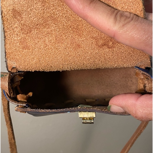 Mini Handmade Peruvian Tooled Leather Cross Body Purse - Picture 2 of 12